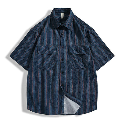 Camisa de Verano para Hombre en Seersucker – Textura a Rayas y Mangas Cortas