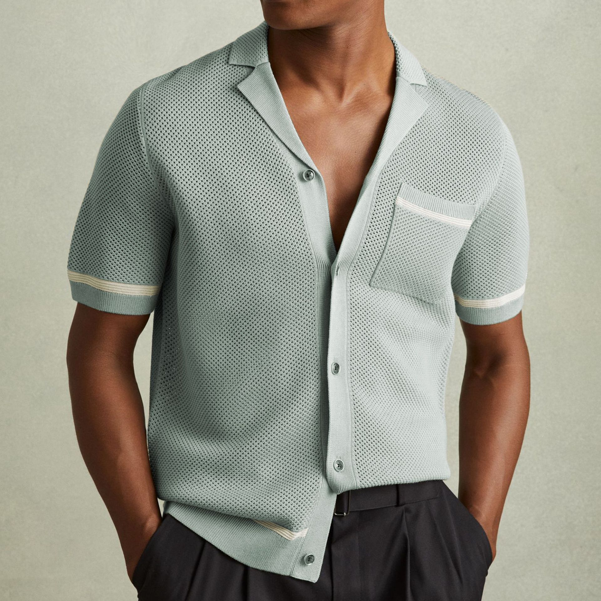 Camiseta de Punto de Verano para Hombre – Cuello Cubano y Mangas Cortas Frescas