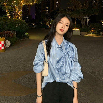 Camisa Casual de Mujer a Rayas Azules – Estilo Coreano con Solapa y Detalle de Lazo en Patchwork