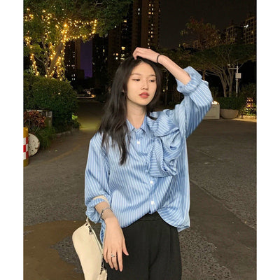 Camisa Casual de Mujer a Rayas Azules – Estilo Coreano con Solapa y Detalle de Lazo en Patchwork