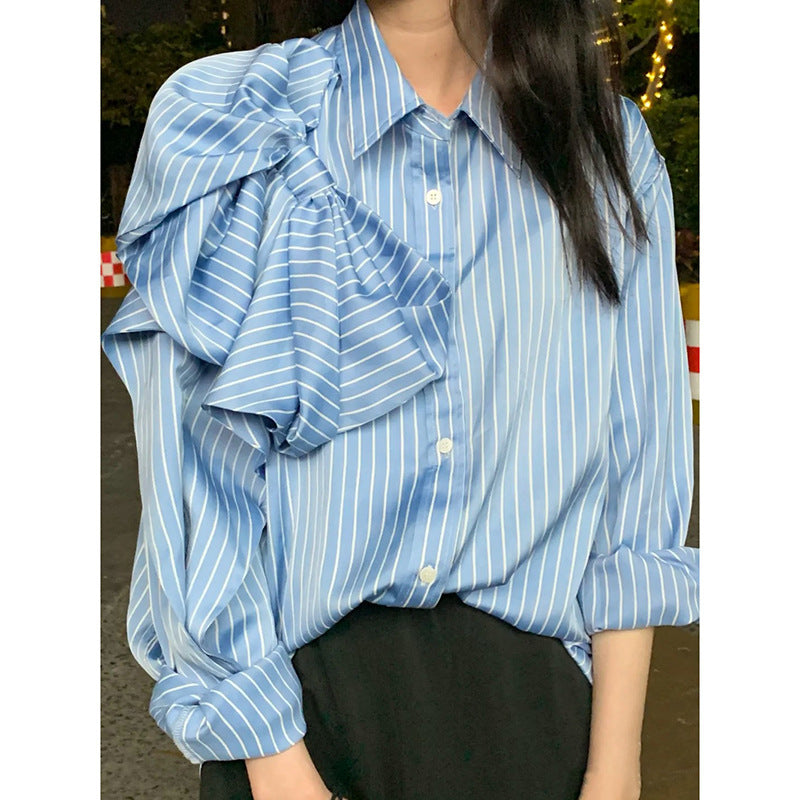 Camisa Casual de Mujer a Rayas Azules – Estilo Coreano con Solapa y Detalle de Lazo en Patchwork